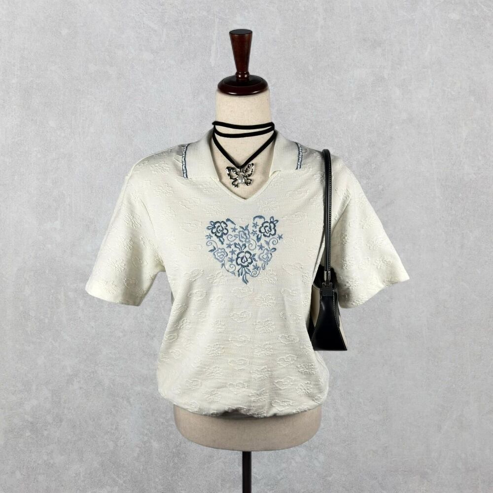 Vintage 80s CottageCore Cream Embroidered Heart Short Sleeve Sweater